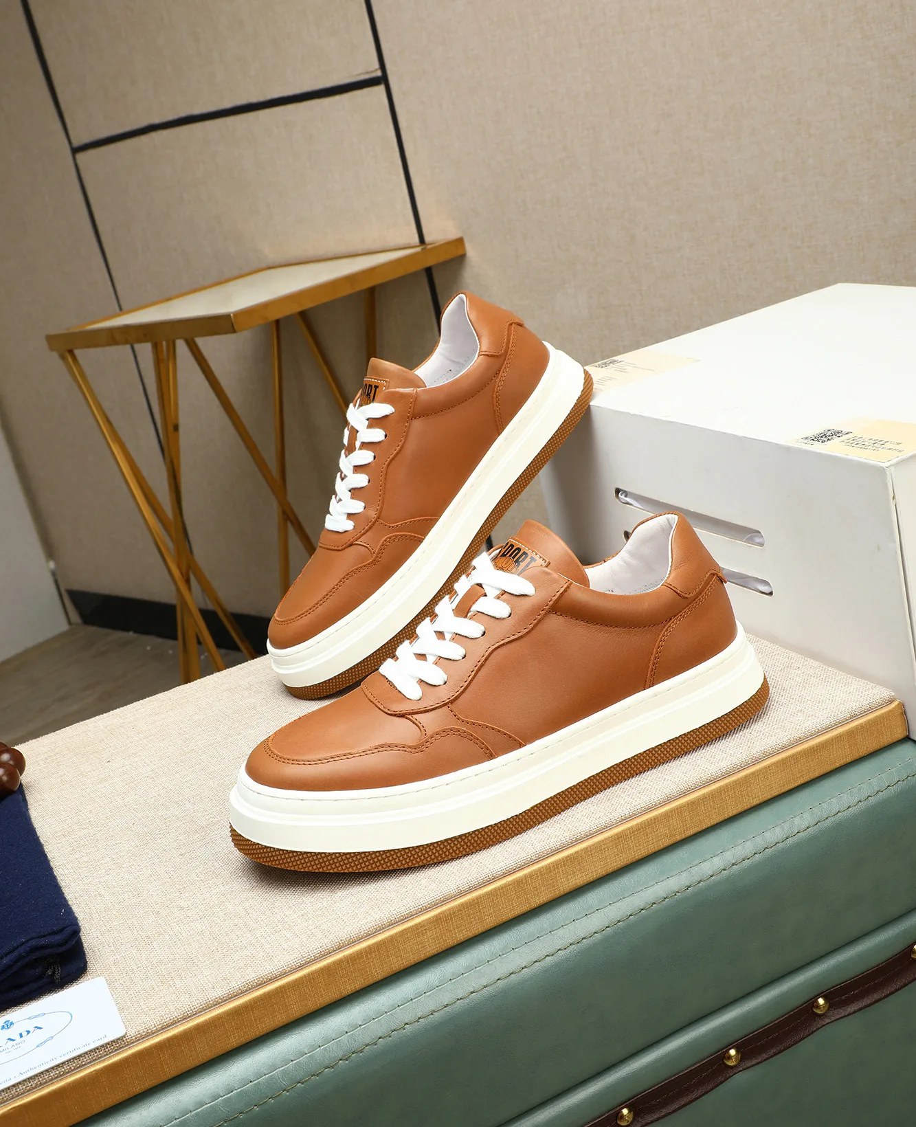 Men's men's shoes 💰440 high-end version. PRADA (Prada) men's casual style, compare the quality at the counter 🧚🏿♂️Imported cowhide fabric 🐎Water-dyed comfortable and soft cowhide lining for feet 🐂Genuine leather outsole with label 🎉 Size 38-44. Can be customized for 45💥🏆